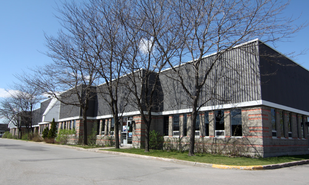 3715 Du Tricentenaire